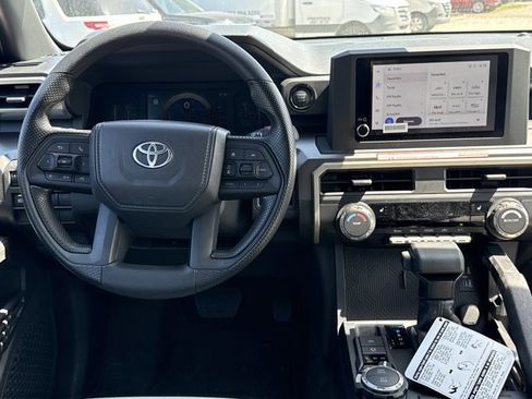 Used 2025 Toyota Tacoma SR5 AWD/4WD image 4