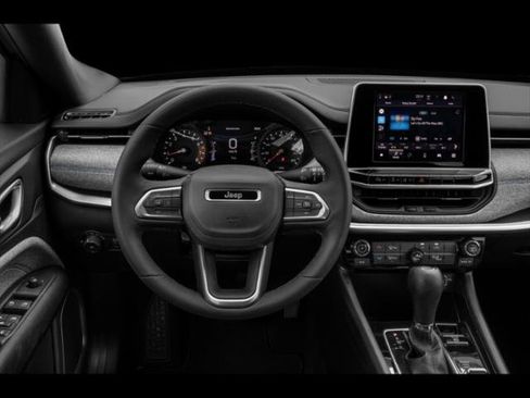 Certified 2025 Jeep Compass Limited AWD/4WD image 4