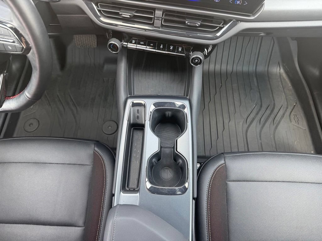 Used 2024 Chevrolet Equinox EV RS FWD image 26