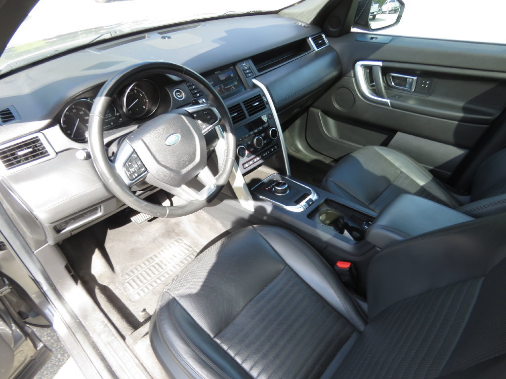 Used 2019 Land Rover Discovery Sport HSE Luxury AWD/4WD image 11