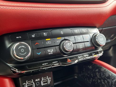Used 2024 Dodge Durango SRT AWD/4WD image 33