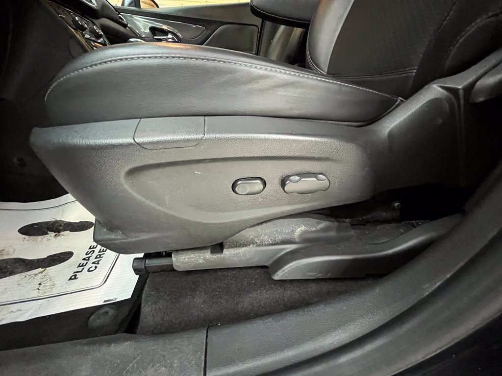 Used 2019 Buick Encore Preferred AWD/4WD image 27