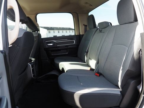 Used 2019 RAM 2500 Big Horn image 7