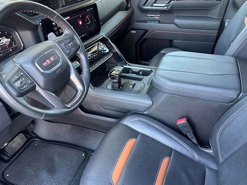 Certified 2025 GMC Sierra 1500 AT4 AWD/4WD image 10