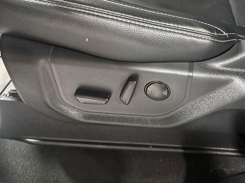 Used 2022 Ford F250 Lariat w/ Black Appearance Package image 18