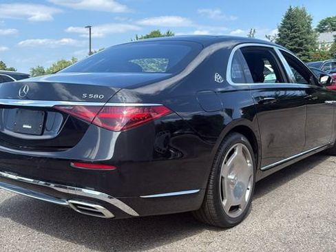 Certified 2023 Mercedes-Benz Maybach S 580 4MATIC image 5