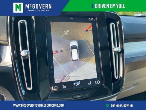 Used 2021 Volvo XC40 T5 Momentum w/ Protection Package Premier AWD/4WD image 22