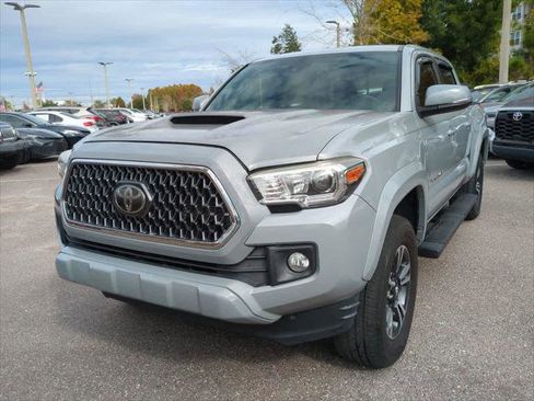 Certified 2019 Toyota Tacoma TRD Sport image 2