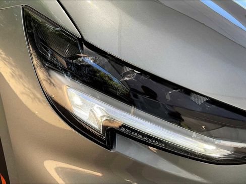 Used 2023 Buick Envision Essence image 25