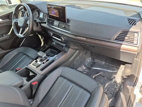 Used 2023 Audi Q5 2.0T Premium w/ Convenience Package AWD/4WD image 19