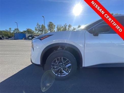 Certified 2025 Nissan Rogue S image 10