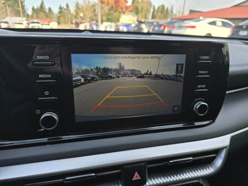 Used 2023 Kia K5 LXS image 16