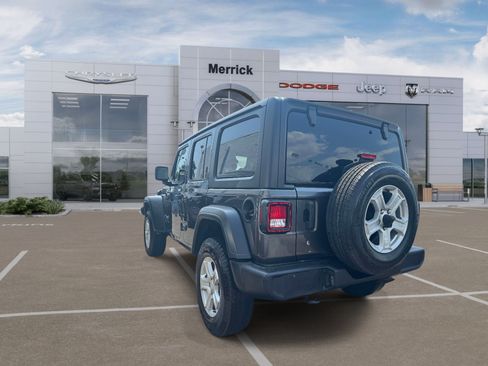 Used 2019 Jeep Wrangler Unlimited Sport S AWD/4WD image 8