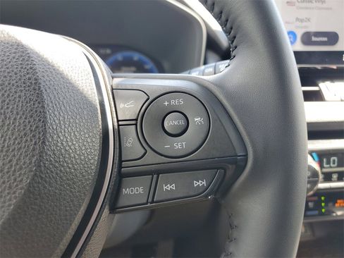 Used 2023 Toyota RAV4 Limited image 24