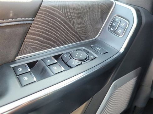 New 2025 Ford F350 Platinum w/ Tremor Off-Road Package image 15