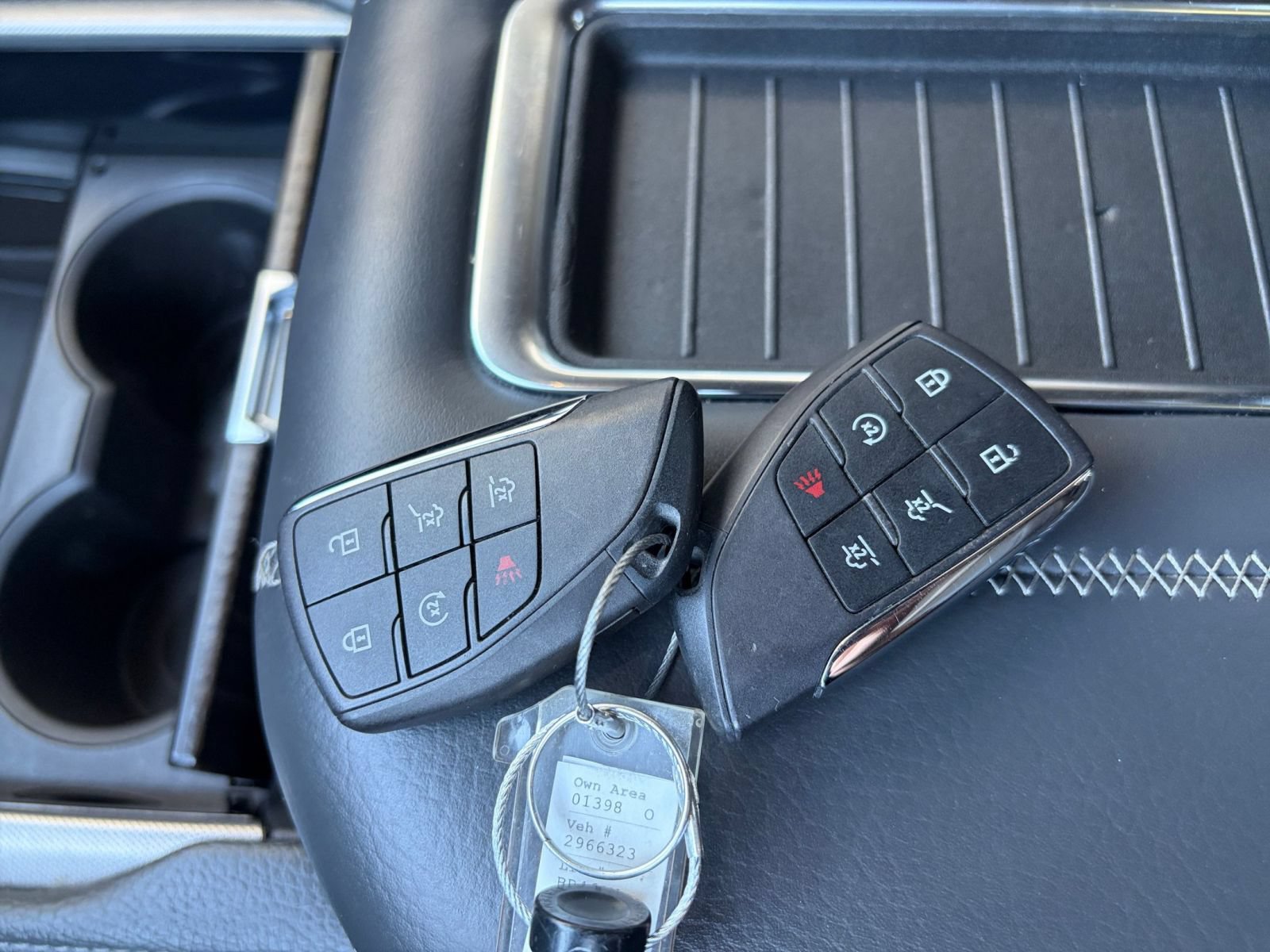 Used 2023 GMC Yukon Denali AWD/4WD image 26