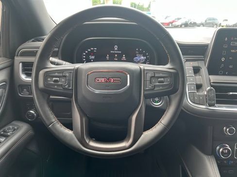 Used 2023 GMC Yukon XL AT4 AWD/4WD image 14