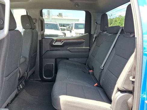 Used 2025 Chevrolet Silverado 1500 LT AWD/4WD image 30