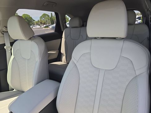 New 2026 Kia Sorento S FWD image 21