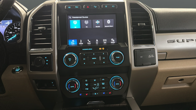 Used 2019 Ford F250 Lariat w/ Lariat Ultimate Package AWD/4WD image 15