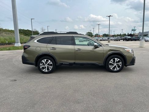 Used 2020 Subaru Outback Touring XT AWD/4WD image 6