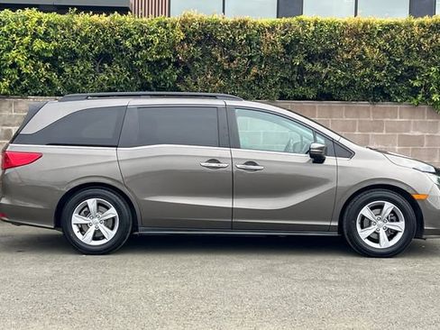 Used 2020 Honda Odyssey EX-L image 3