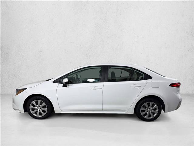 Used 2025 Toyota Corolla LE FWD image 6