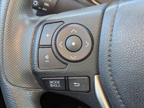 Used 2014 Toyota Corolla LE image 11