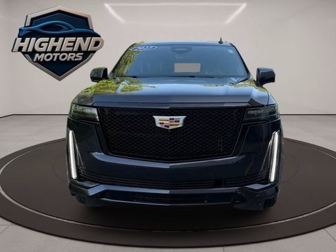 Used 2023 Cadillac Escalade ESV Sport Platinum RWD image 9