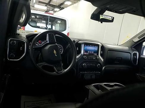 Used 2020 Chevrolet Silverado 1500 LT RWD image 11