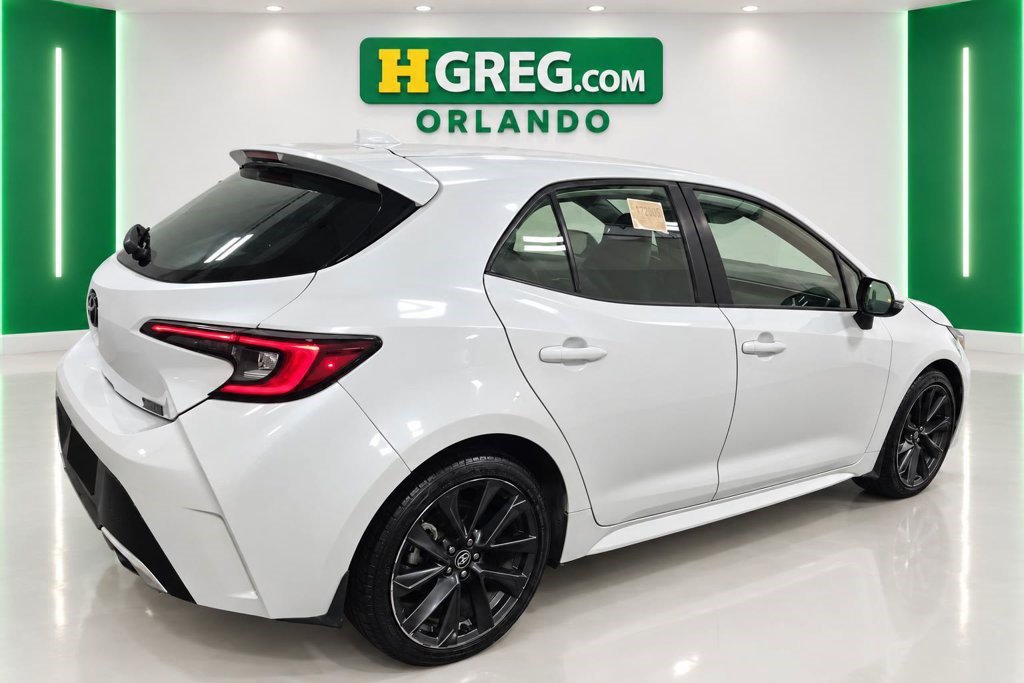 Used 2023 Toyota Corolla XSE FWD image 2