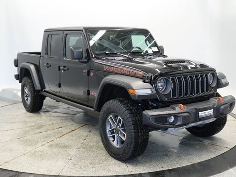 New 2026 Jeep Gladiator Mojave w/ Safety Group AWD/4WD image 9