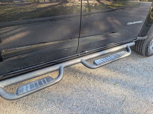 Used 2021 Chevrolet Colorado Z71 w/ Safety Package image 13