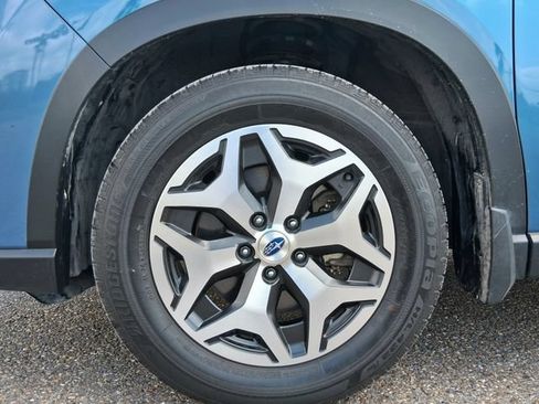 Used 2024 Subaru Forester Premium AWD/4WD image 21