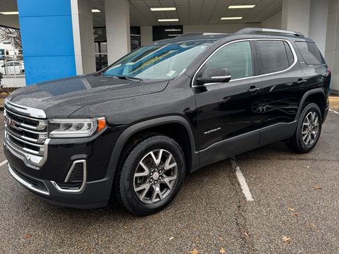Used 2020 GMC Acadia SLE w/ Driver Convenience Package image 3