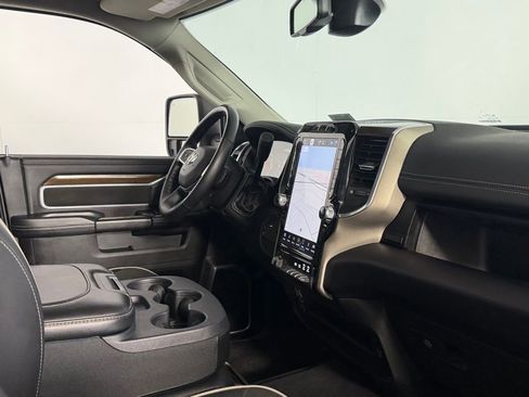 Used 2024 RAM 2500 Laramie image 28