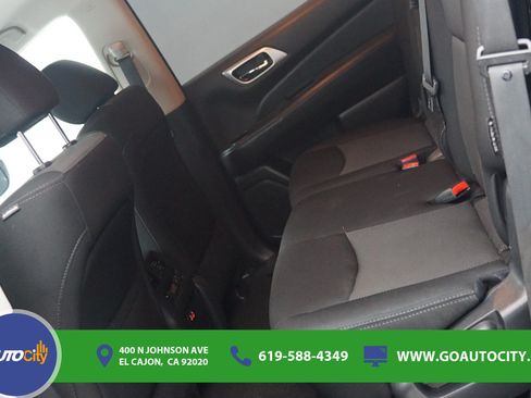 Used 2020 Nissan Pathfinder SV FWD image 13