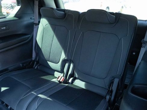 Used 2025 Jeep Grand Cherokee L Laredo w/ Luxury Tech Group I image 14