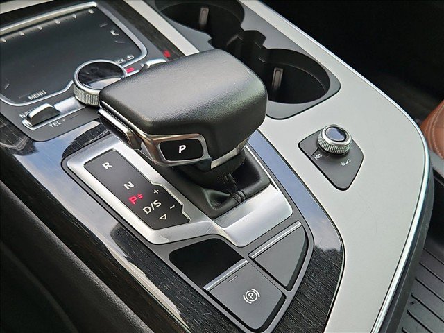 Used 2019 Audi Q7 2.0T Premium w/ Convenience Package AWD/4WD image 17