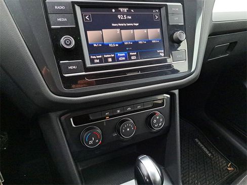 Used 2021 Volkswagen Tiguan S image 13