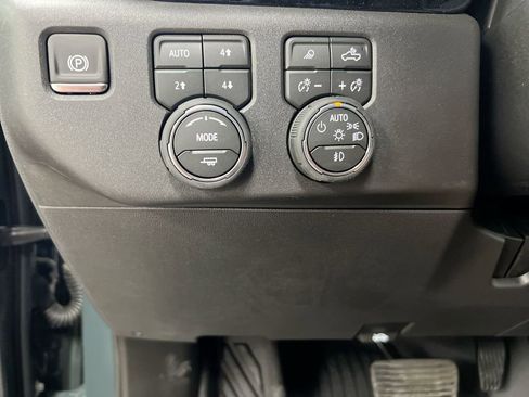 New 2026 Chevrolet Silverado 1500 LT Trail Boss w/ LT Trail Boss Premium Package AWD/4WD image 19