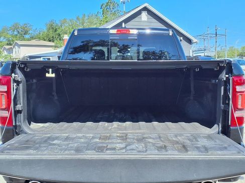Used 2019 RAM 1500 Big Horn AWD/4WD image 18