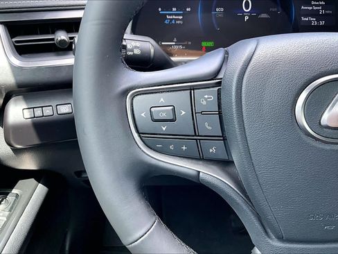 Used 2025 Lexus UX 300h FWD image 22