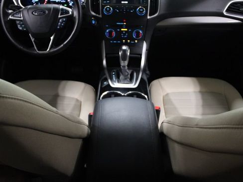 Used 2017 Ford Edge SEL FWD image 29