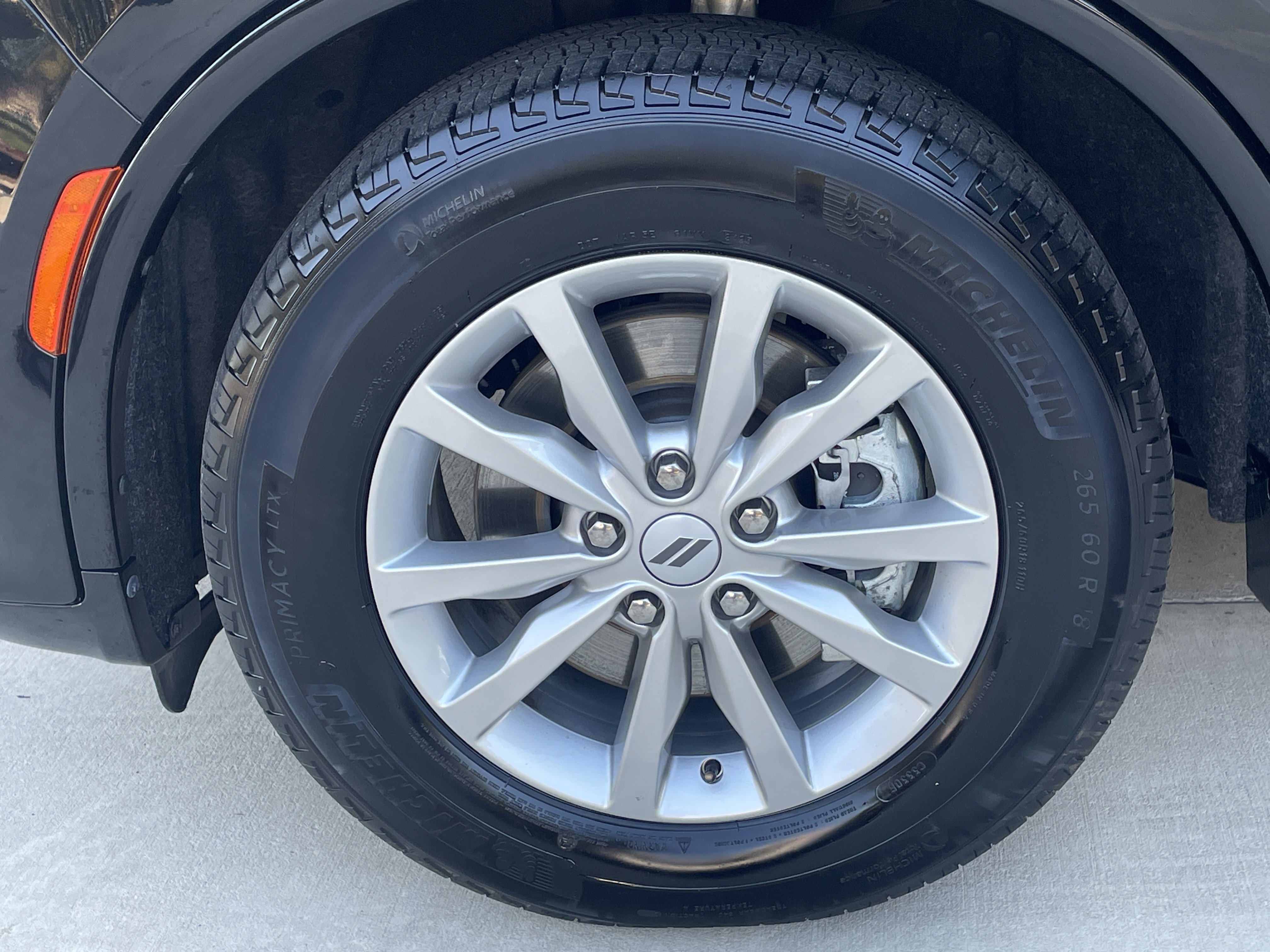 Used 2025 Dodge Durango GT RWD image 35