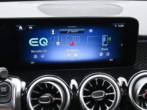 New 2024 Mercedes-Benz EQB 300 4MATIC image 12