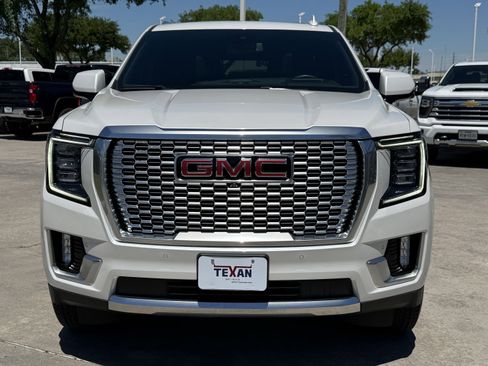 Used 2024 GMC Yukon Denali AWD/4WD image 10