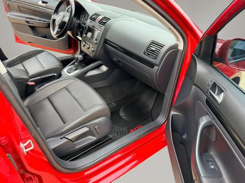 Used 2010 Volkswagen Jetta Wolfsburg Edition FWD image 20