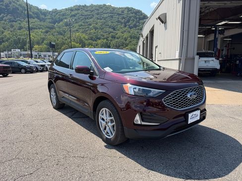 Used 2024 Ford Edge SEL w/ Convenience Package AWD/4WD image 3