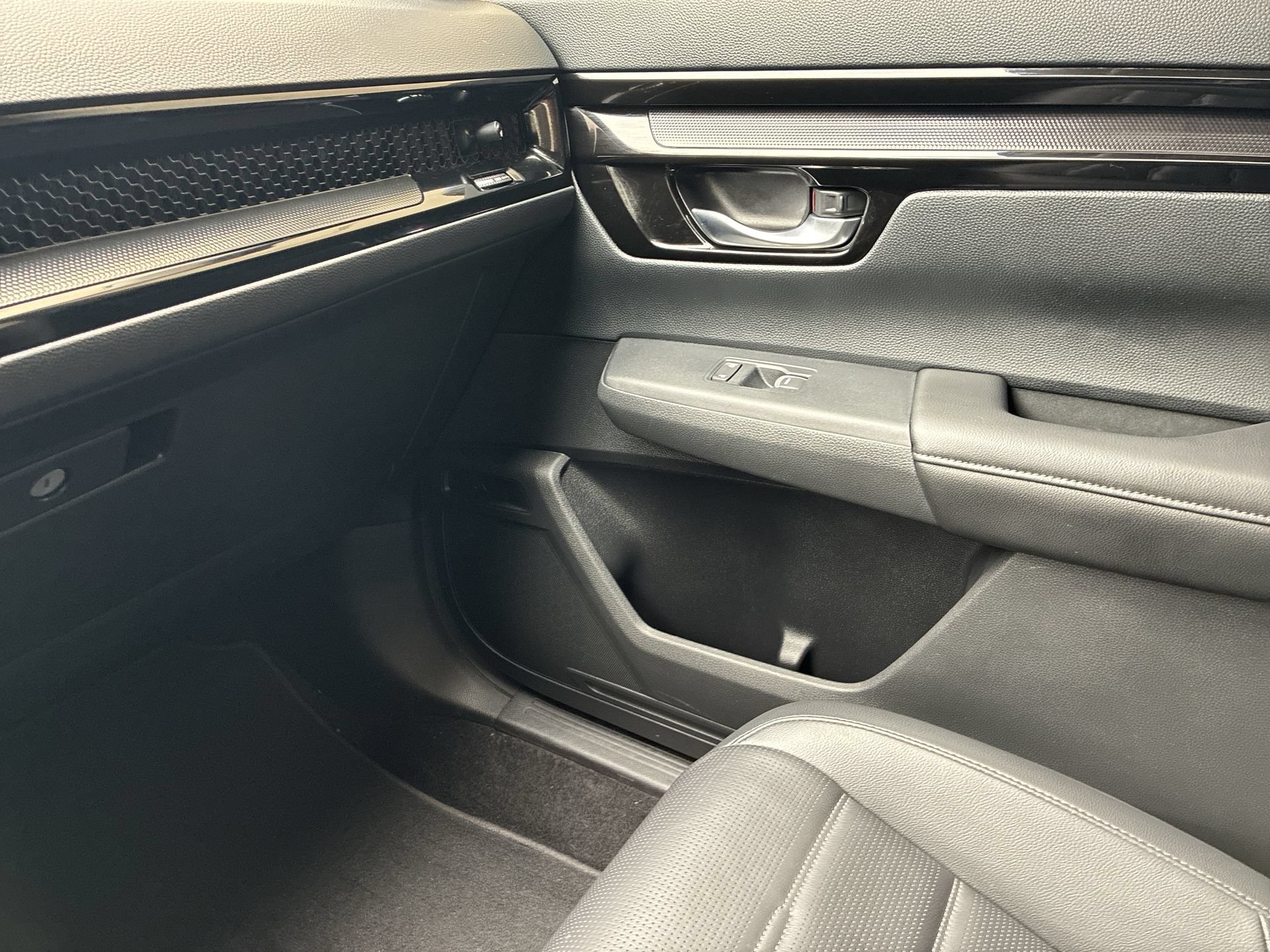 Certified 2025 Honda CR-V EX-L image 33